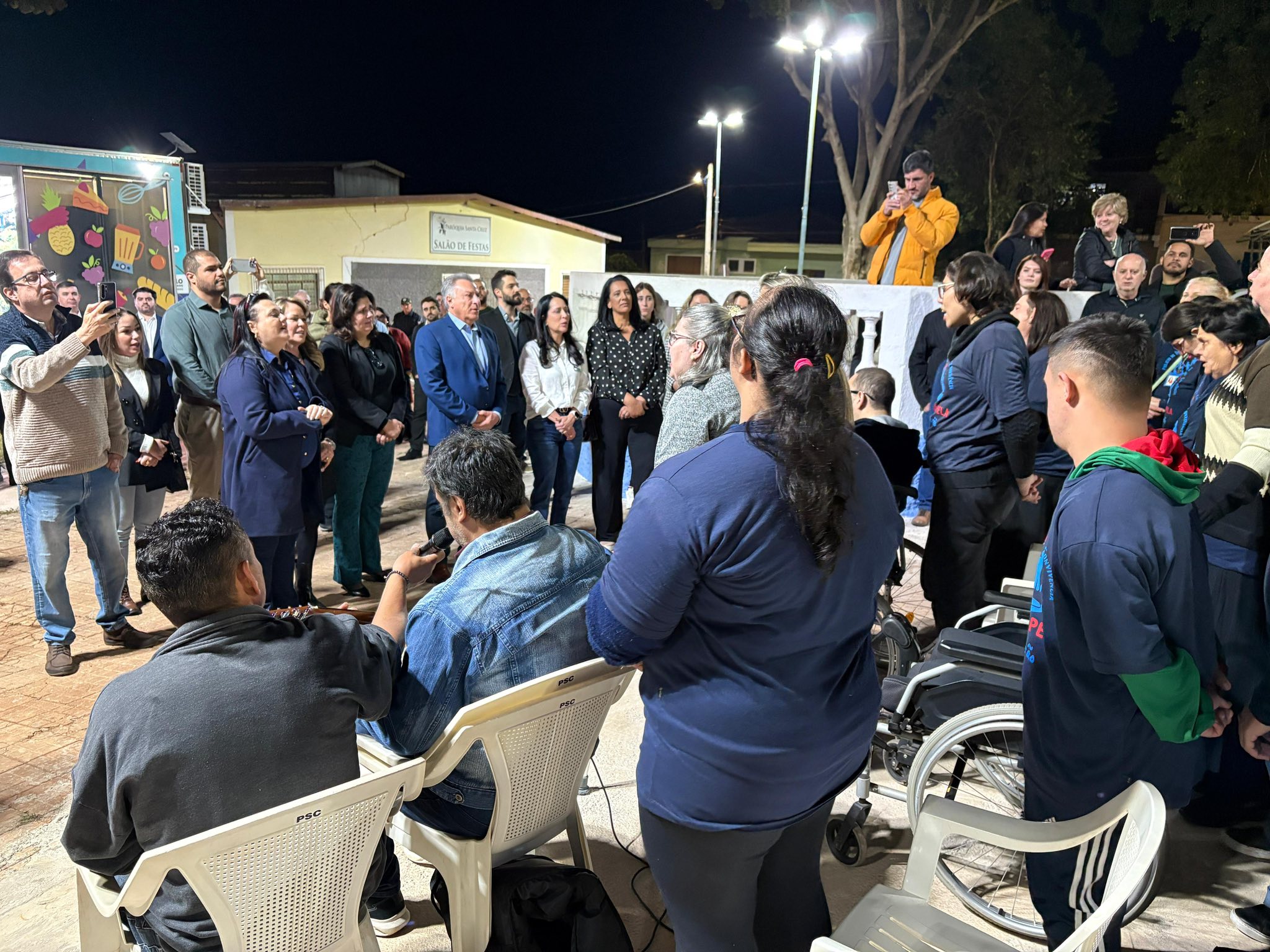 PRIMEIRA-DAMA DO ESTADO VISITA JAHU E POTUNDUVA