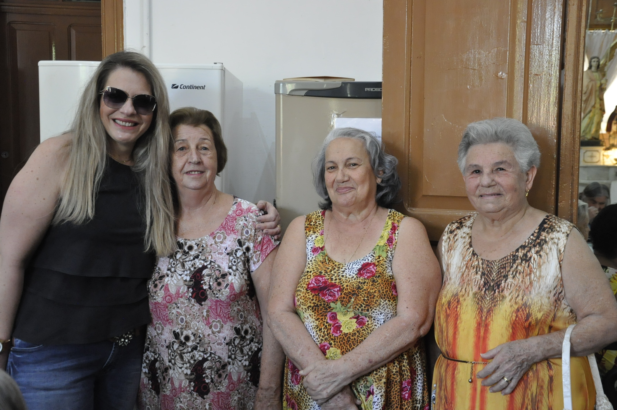 Fundo Social de Solidariedade promove Semana do Idoso - FOTOS - Visita ao Asilo São Lourenço