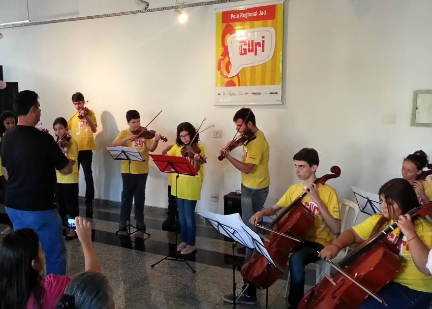 Projeto Guri de Jahu faz apresentação em homenagem ao Dia das Crianças
