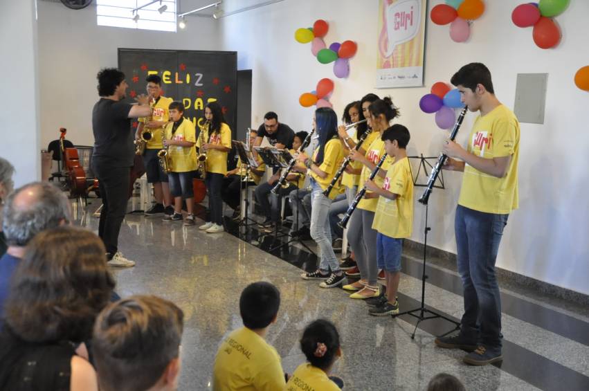 Projeto Guri de Jahu faz apresentação em homenagem ao Dia das Crianças