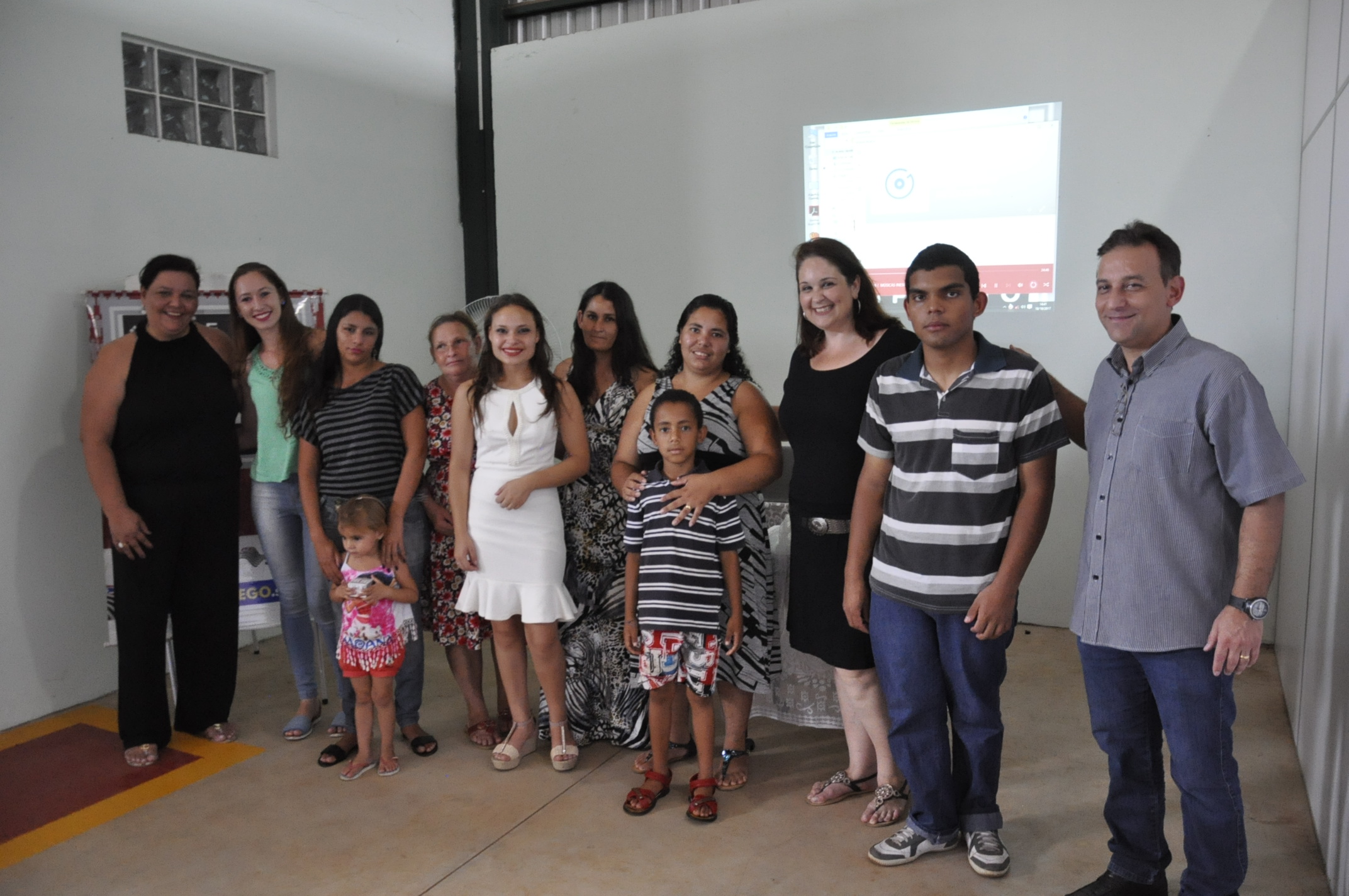 Time do Emprego vai ao Distrito de Potunduva - FOTOS