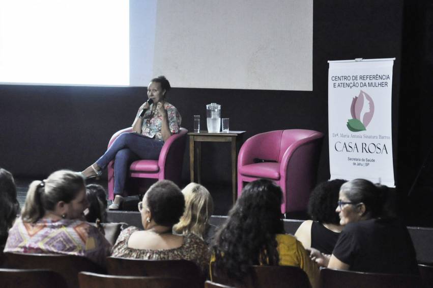 Palestra: Porque ainda existe violência contra a mulher no século XXI? O silêncio da sociedade e as relações abusivas - FOTOS