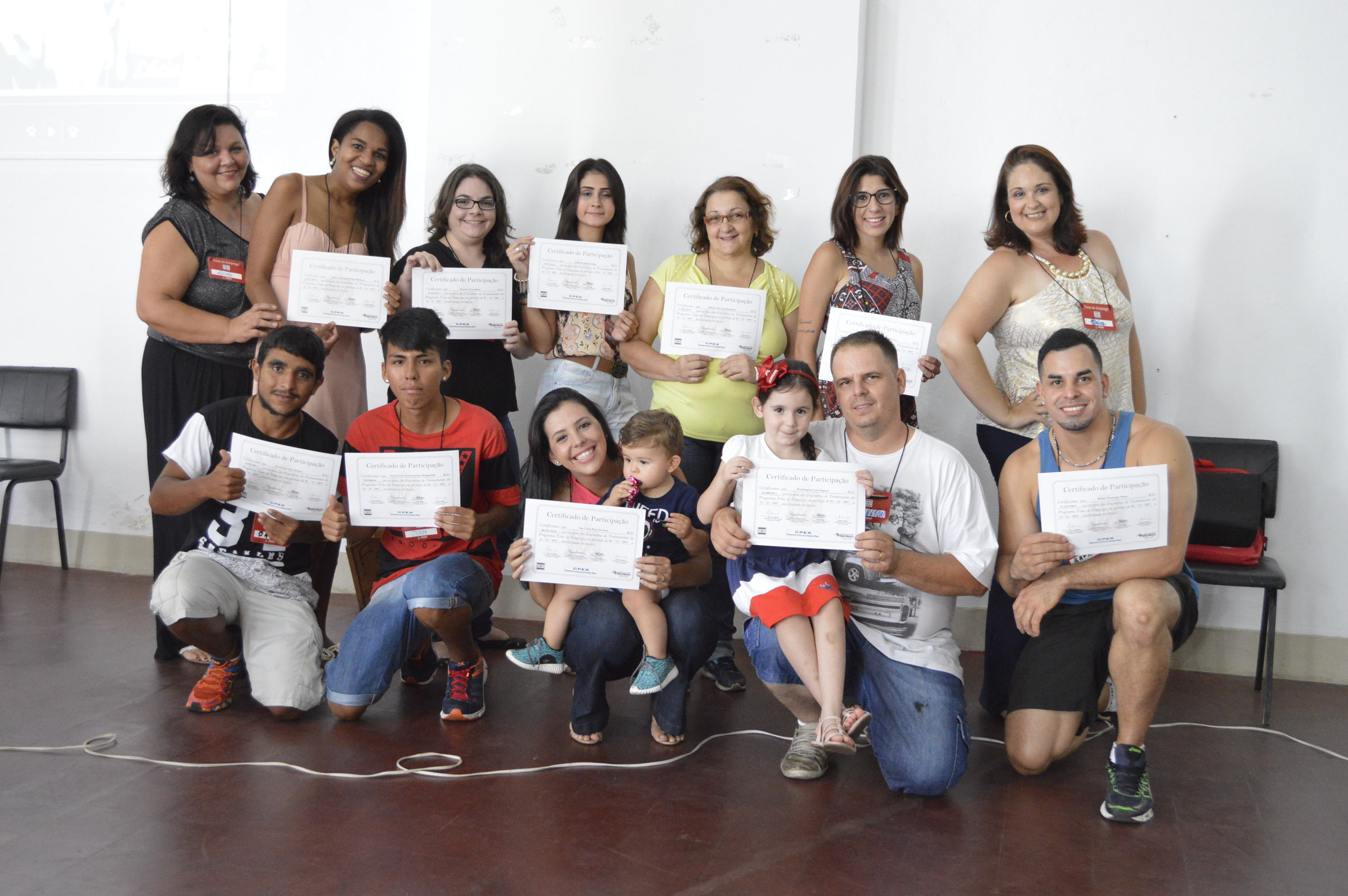 Time do Emprego forma sua 8ª turma - FOTOS