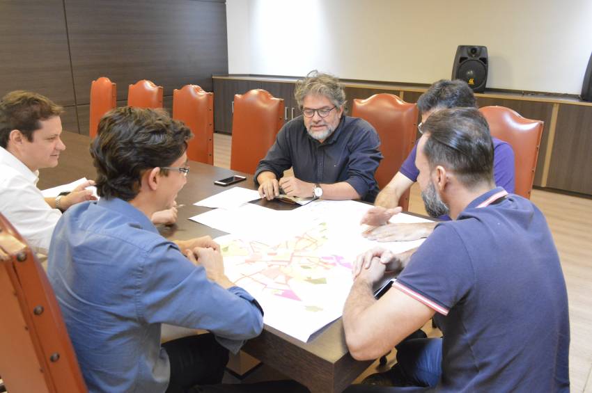 Comissão que analisa alteração na Lei do Zoneamento se reúne