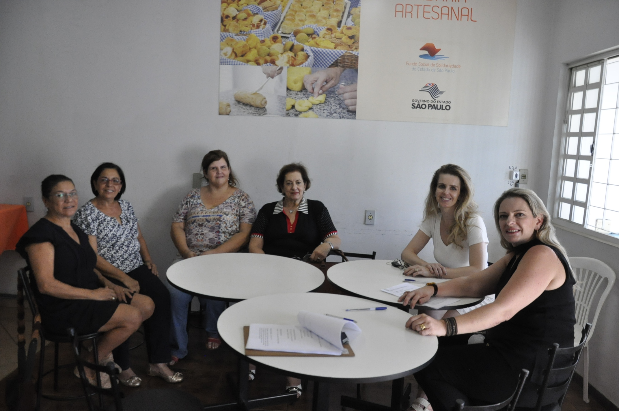 Conselheiras do Fundo Social de Solidariedade fazem reunião
