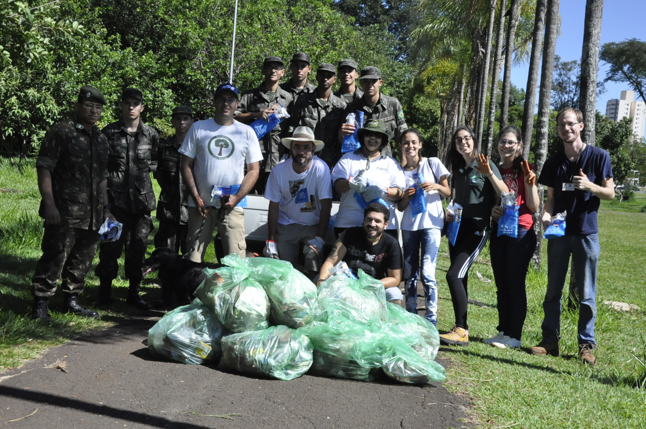 Secretaria de Meio Ambiente junto com o Tiro de Guerra, Fatec e Instituto Pró-Terra realizaram ação “Valorizando Nossas Águas”