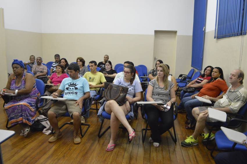 Reunião define ampliação da feira