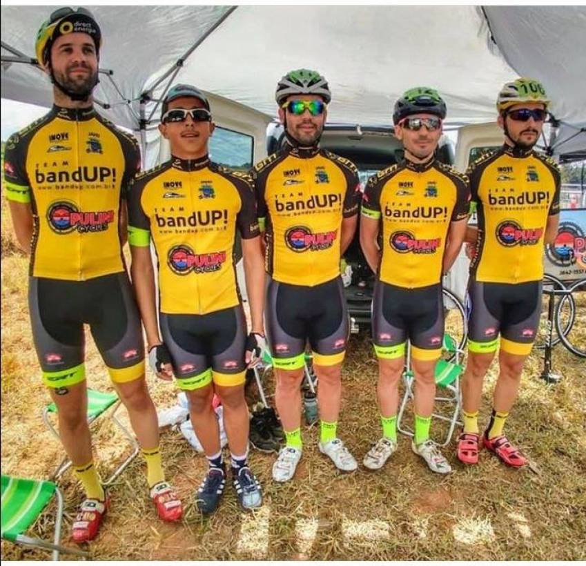 Equipe de ciclismo disputa provas em São Carlos
