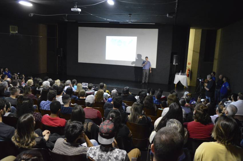 Palestra sobre astronomia - FOTOS