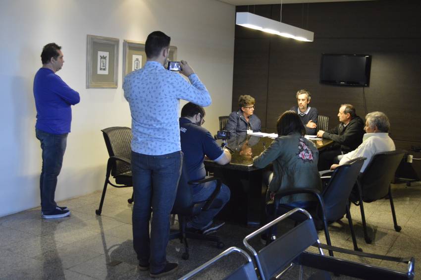 Prefeitura anuncia cirurgias de catarata