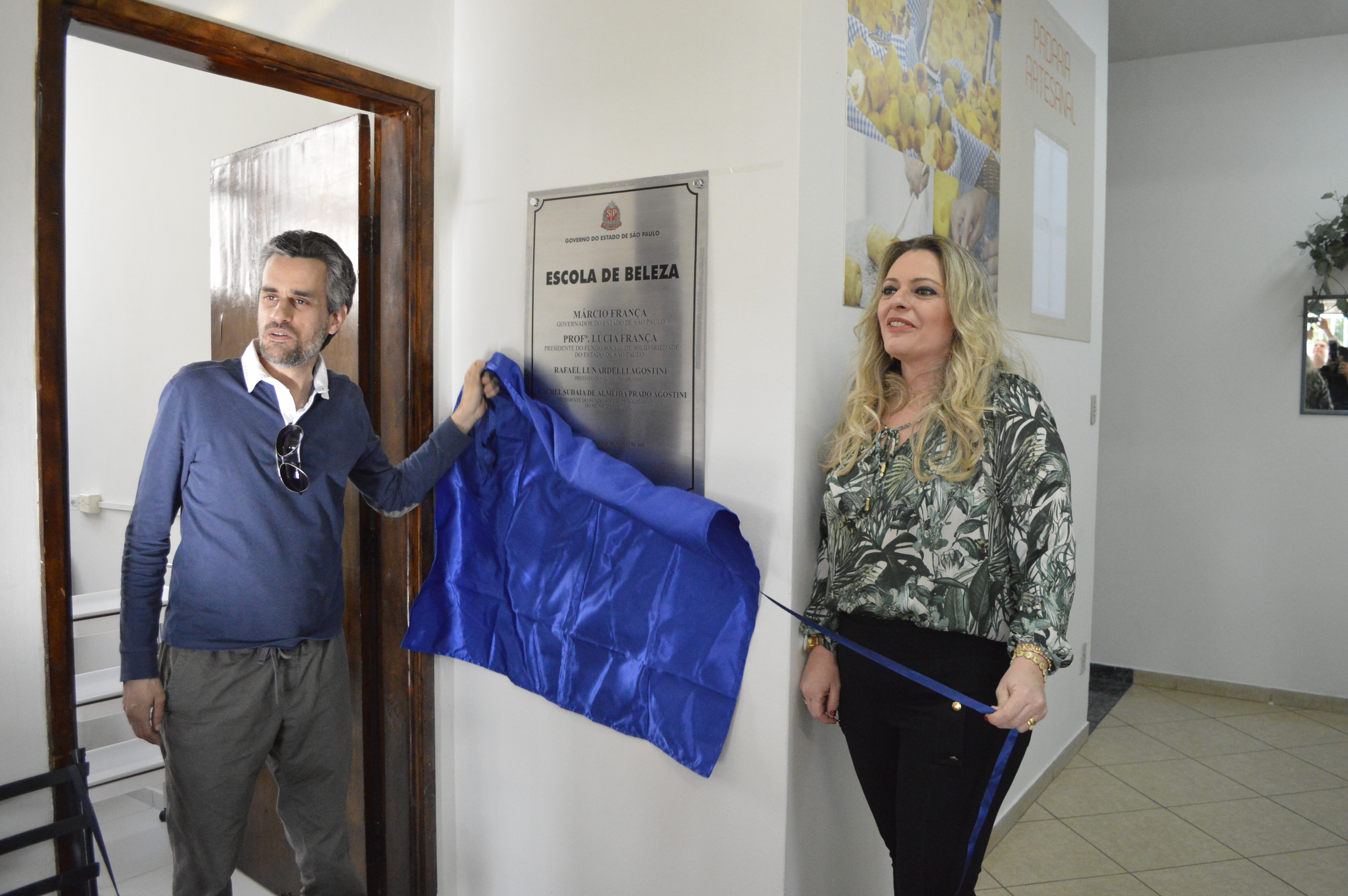 Fundo Social de Solidariedade inaugura Escola de Beleza