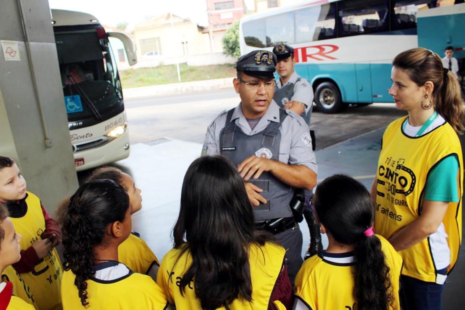 Prefeitura apoia a ação “Tô de cinto, tô seguro”