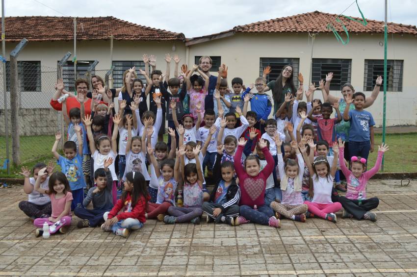 Dia da árvore é comemorado com palestras e atividades - FOTOS