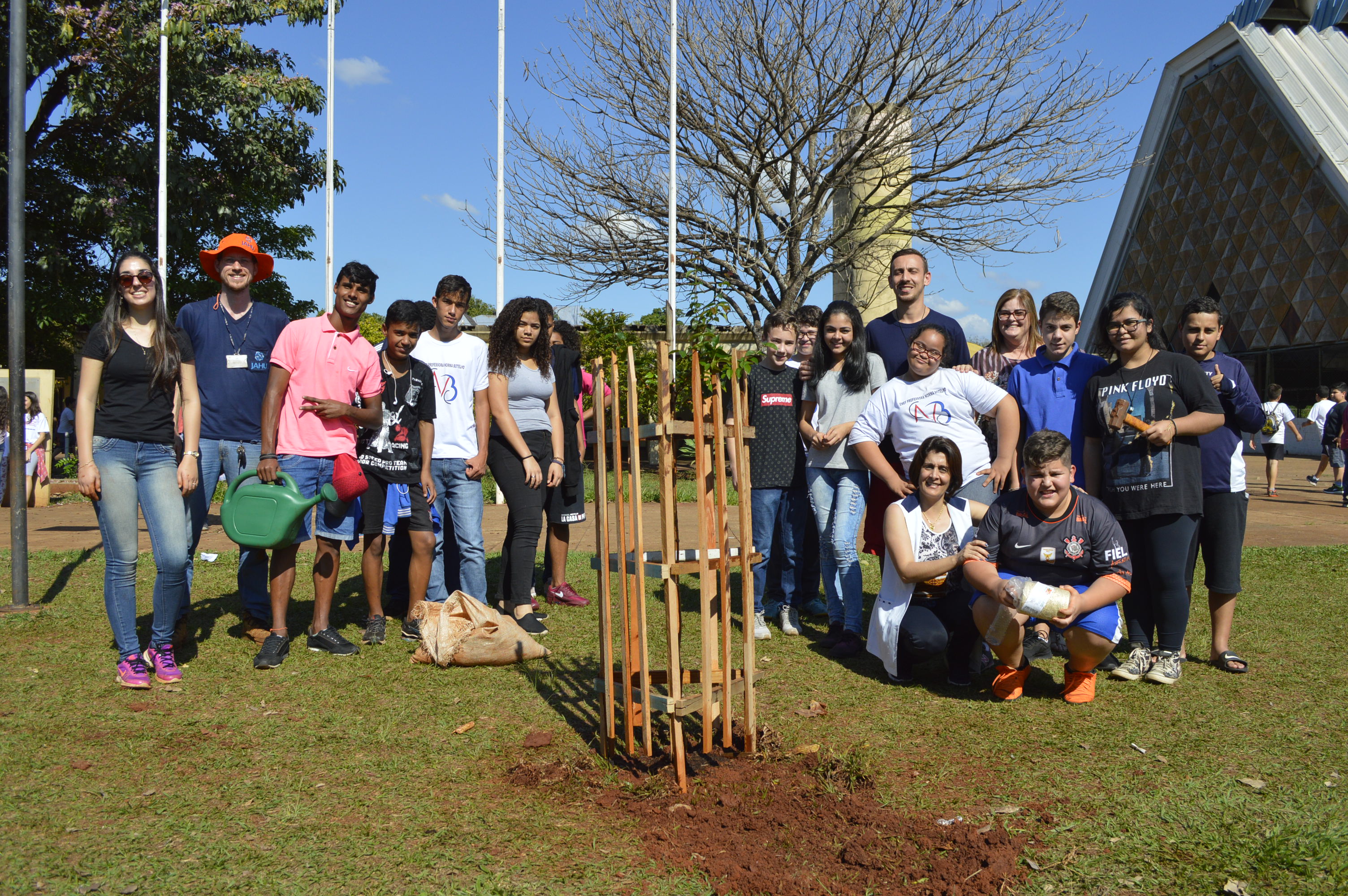 Dia da árvore é comemorado com palestras e atividades - FOTOS