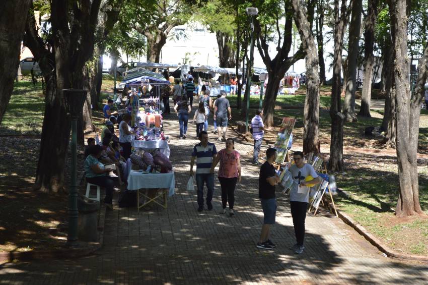 Secretaria de Cultura e Turismo promove Sábado na Praça - FOTOS