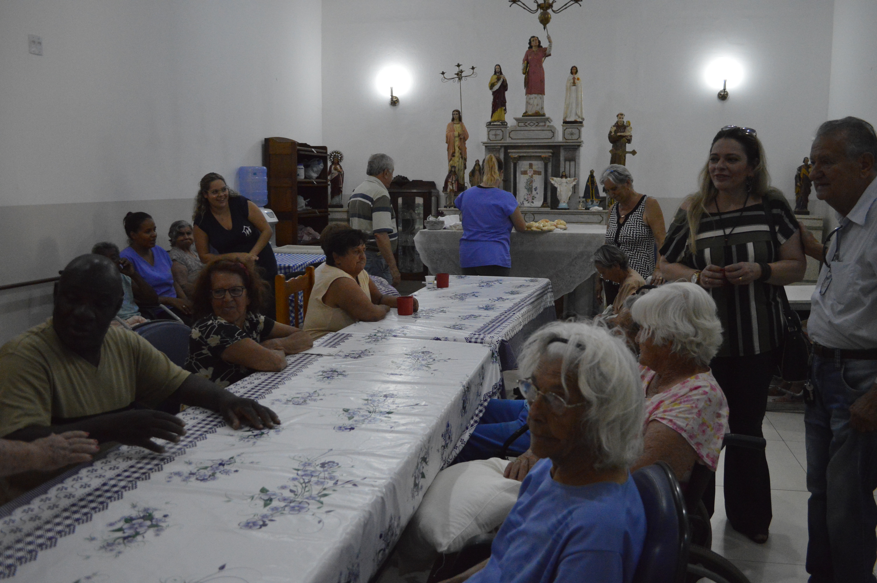 Semana do Idoso tem programação promovida pelo Fundo Social - Visita ao Abrigo São Lourenço - FOTOS