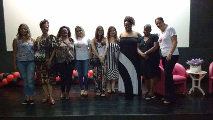 16 dias de ativismo pelo fim da violência contra a mulher: Os desafios no combate ao racismo institucional - FOTOS