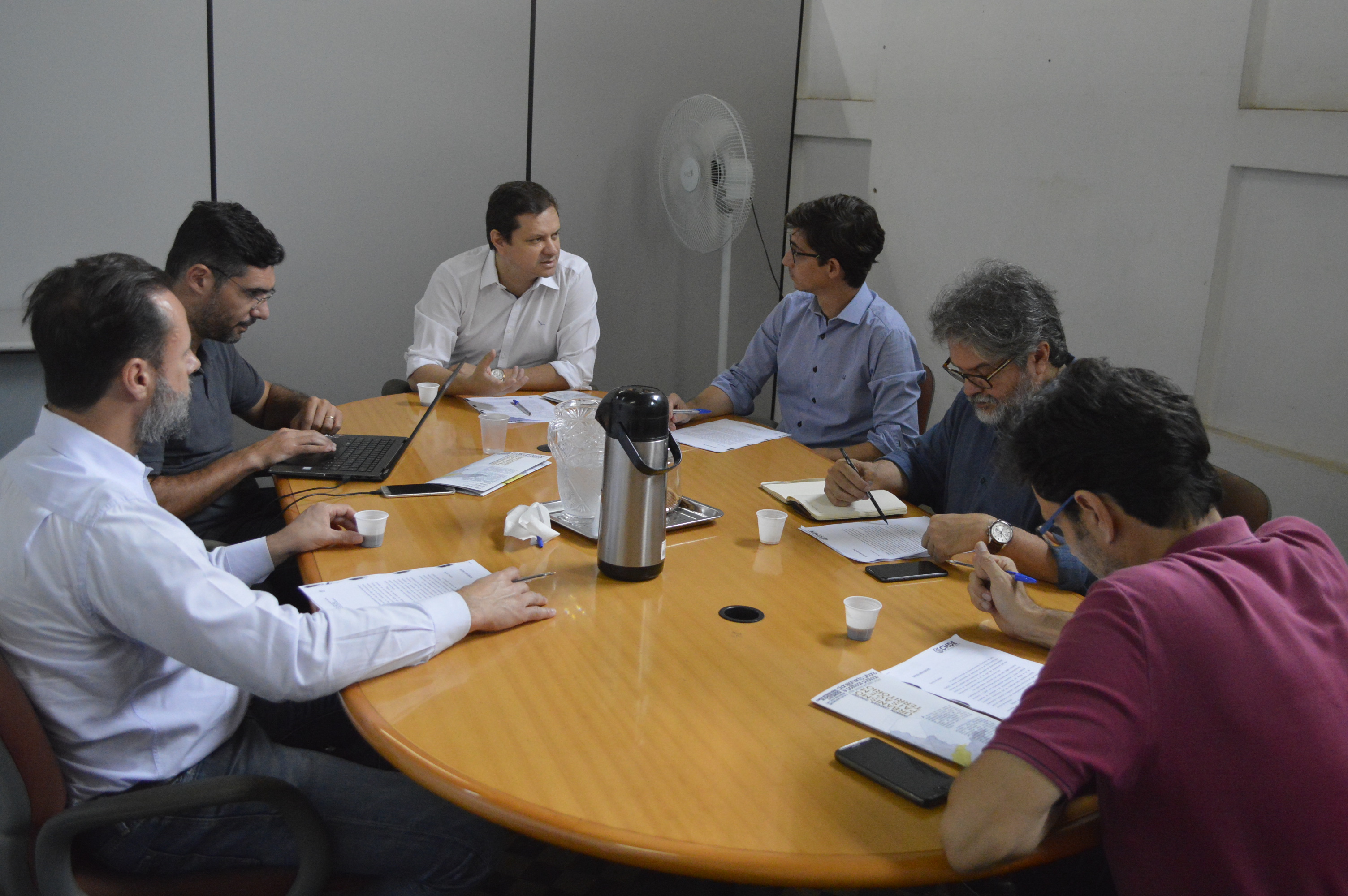 Comissão Especial faz reunião