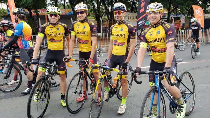 Ciclistas de Jahu participam do 4º GP Campinas de Ciclismo