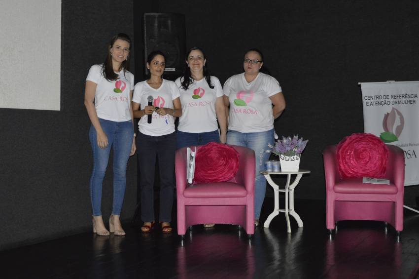 Palestra no Projeto Desenvolvendo Talentos com o tema: “Reflexões sobre os tipos de violência contra a mulher” - FOTOS