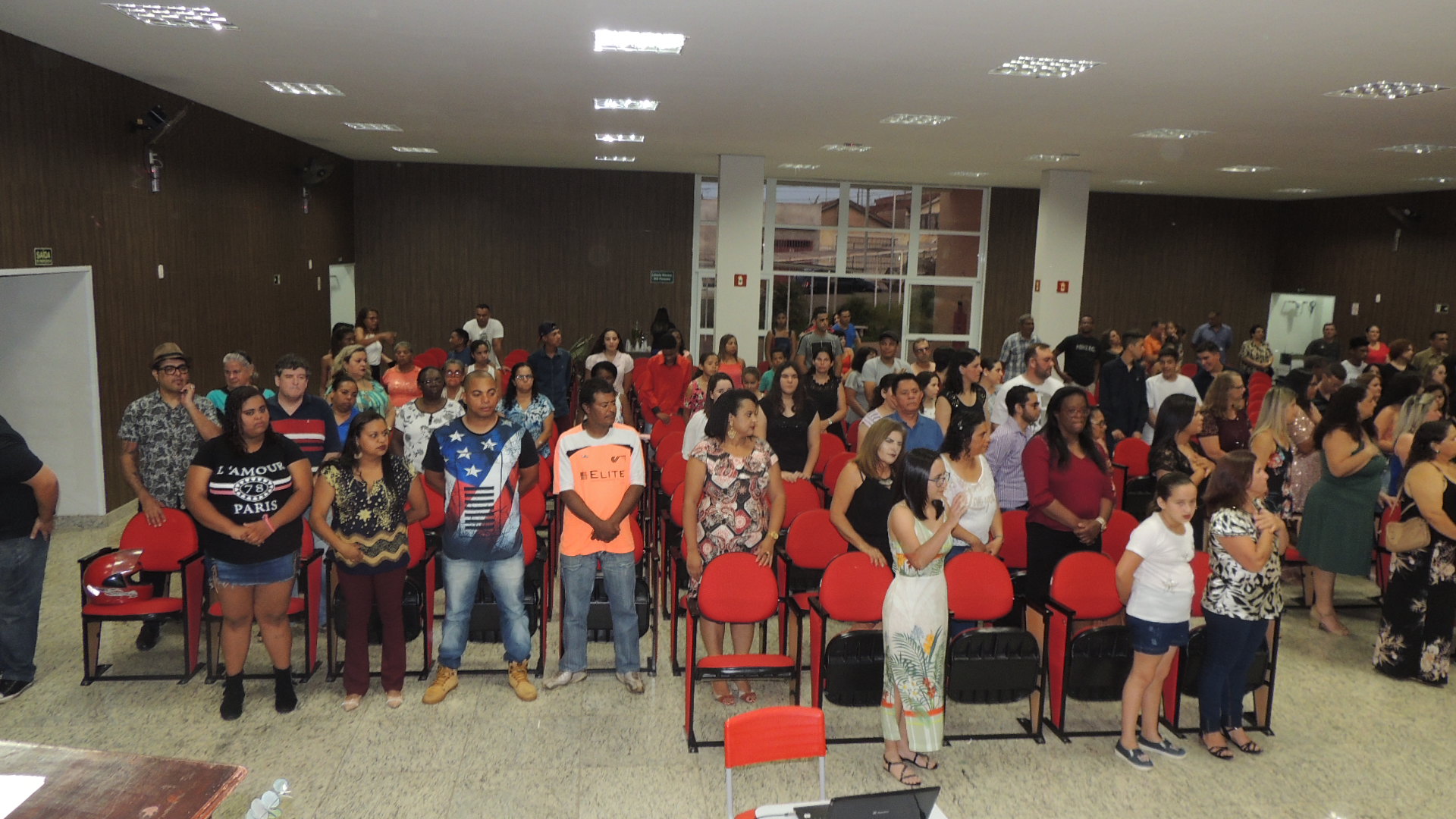 Educação realiza formatura dos alunos da Educação de Jovens e Adultos