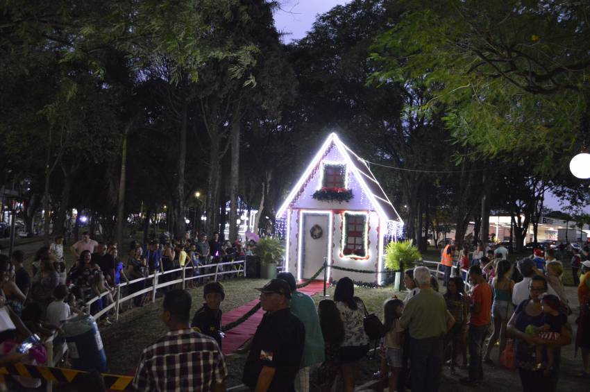Prefeitura realiza a abertura da Casinha do Papai Noel na segunda-feira