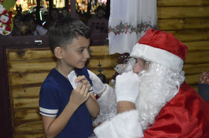 Natal 2018 em Jahu: Abertura da casinha do Papai Noel e apresentação da banda Carlos Gomes - FOTOS