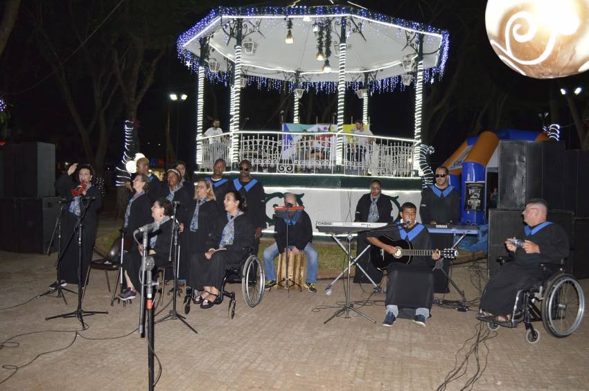 Natal 2018: Apresentação do Coral da AMAI/AMU e Show com a banda Classic´n´roll Acústico
