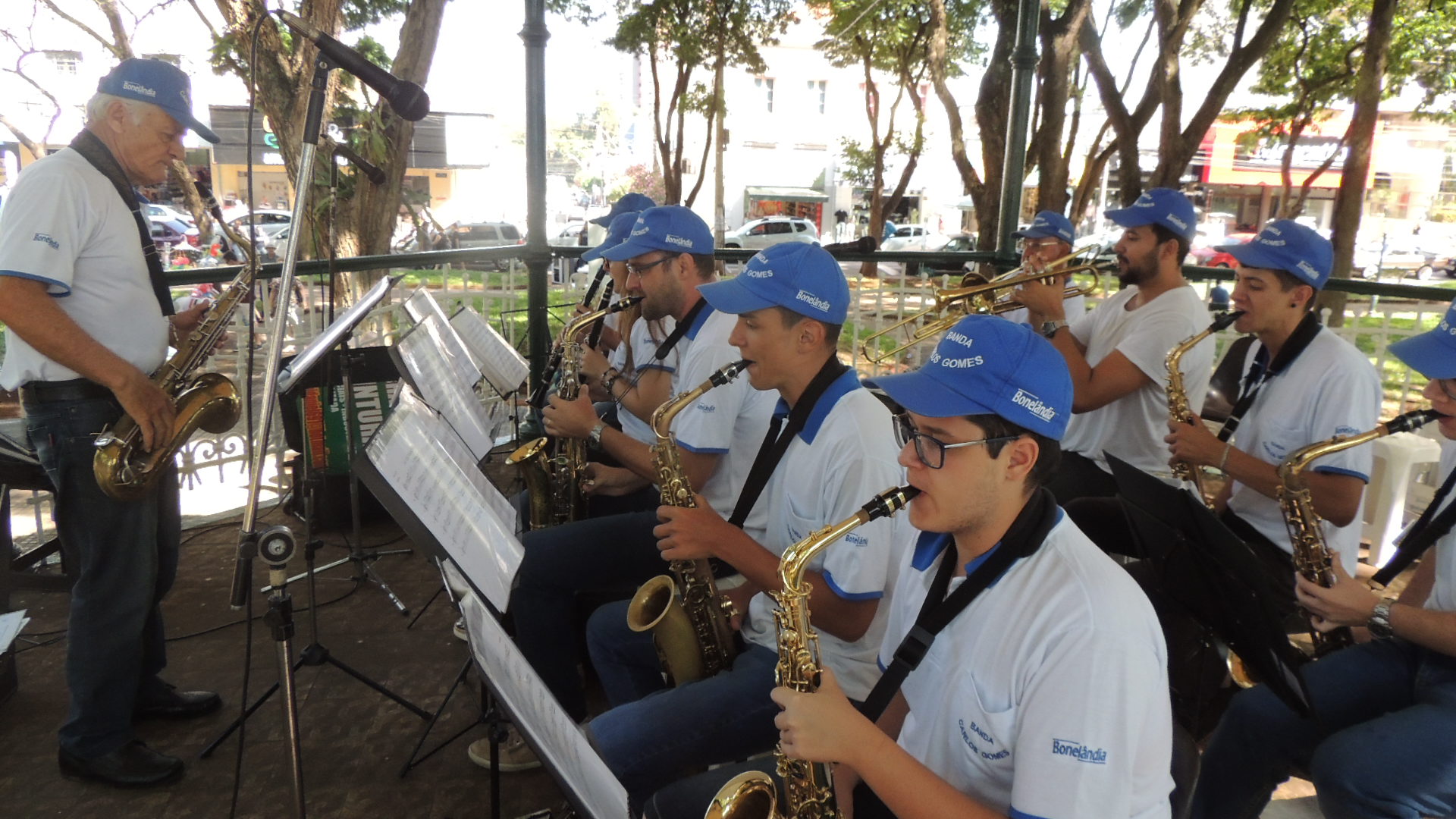 Secretaria de Cultura e Turismo promove primeiro Sábado na Praça de 2019 - FOTOS