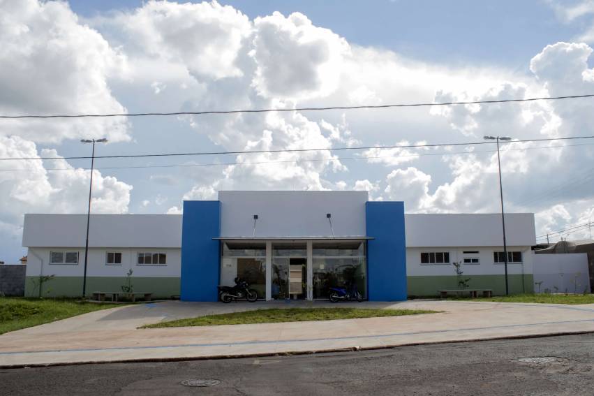 Construção de unidades básicas de saúde: fase final