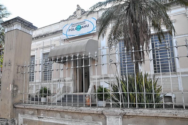 UAB Jahu: Especialização para área da educação