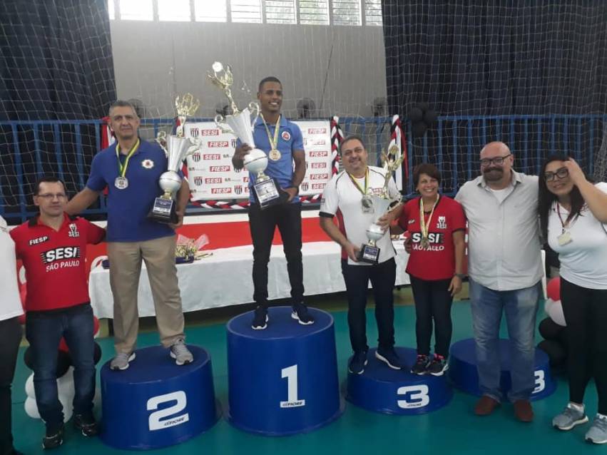 Judô de Jahu conquista o título de torneio em Bauru