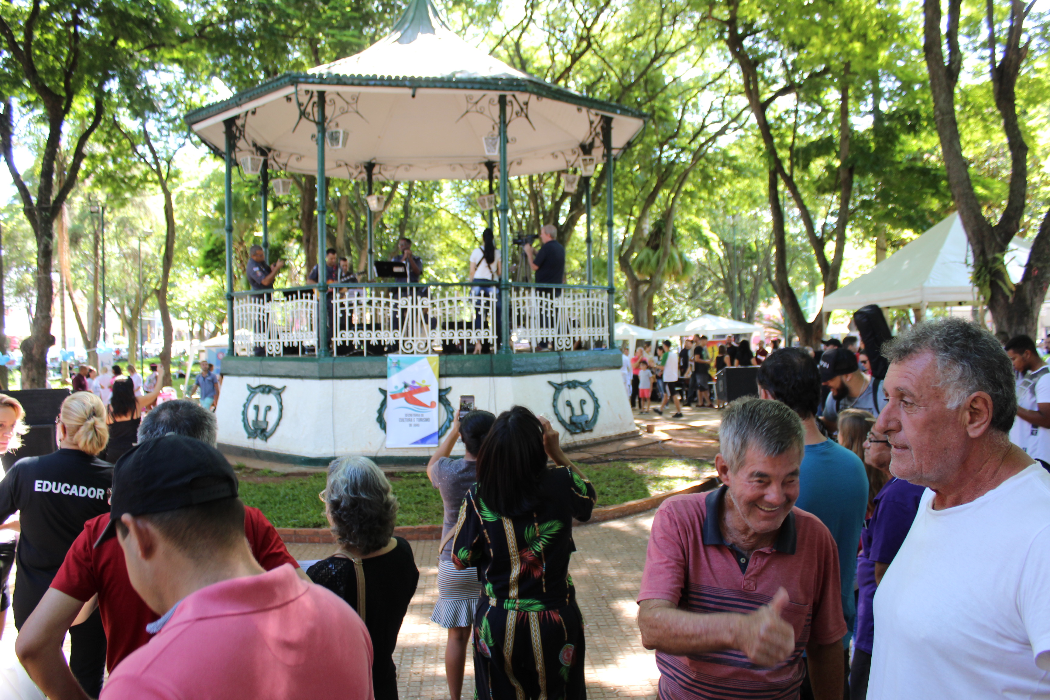 Movimento Viva Mulher: “Mulher em Ação” - Sábado na Praça - FOTOS