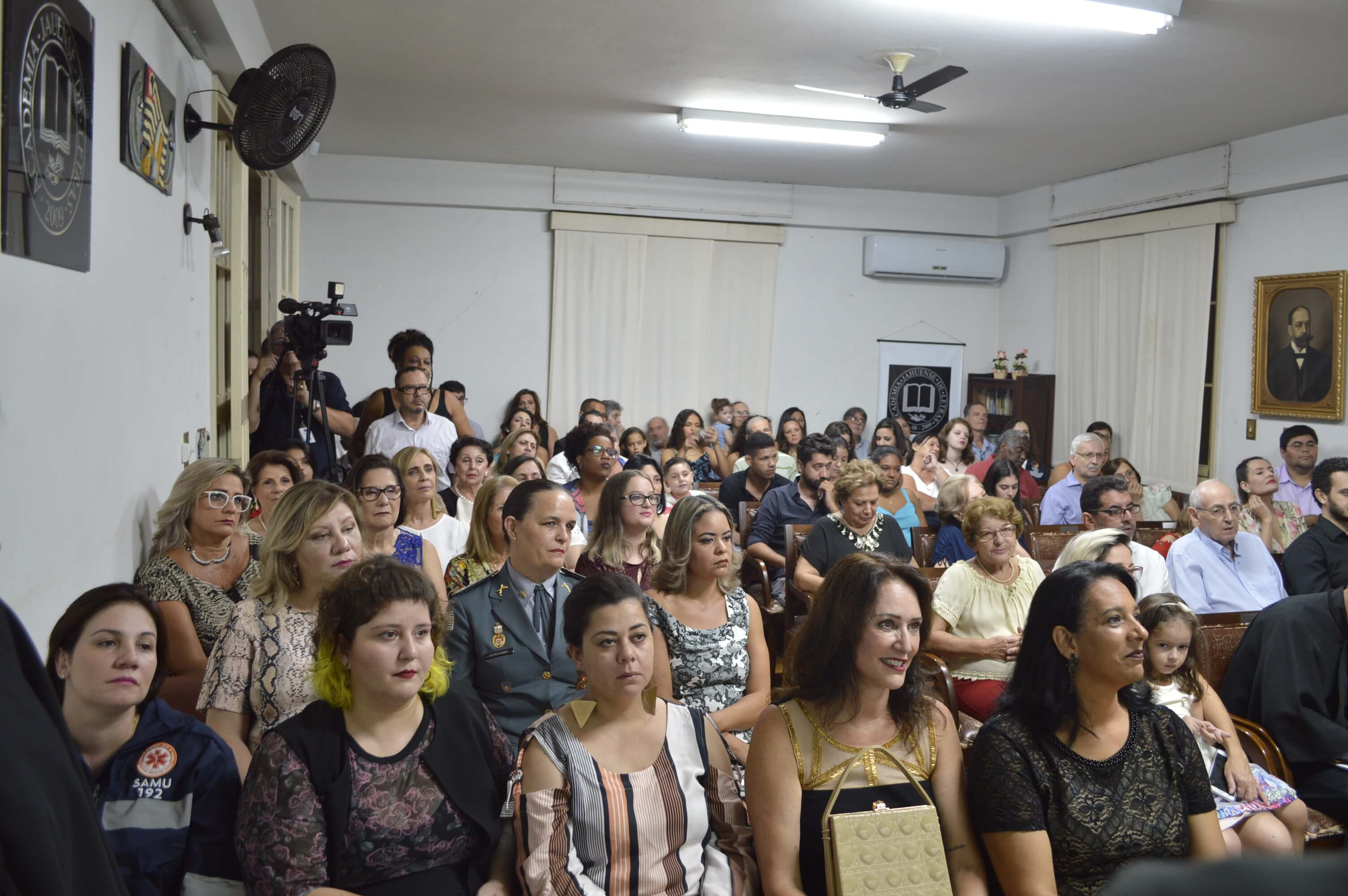 Movimento Viva Mulher: Homenagem ao Dia Internacional da Mulher – Academia Jauense de Letras - FOTOS