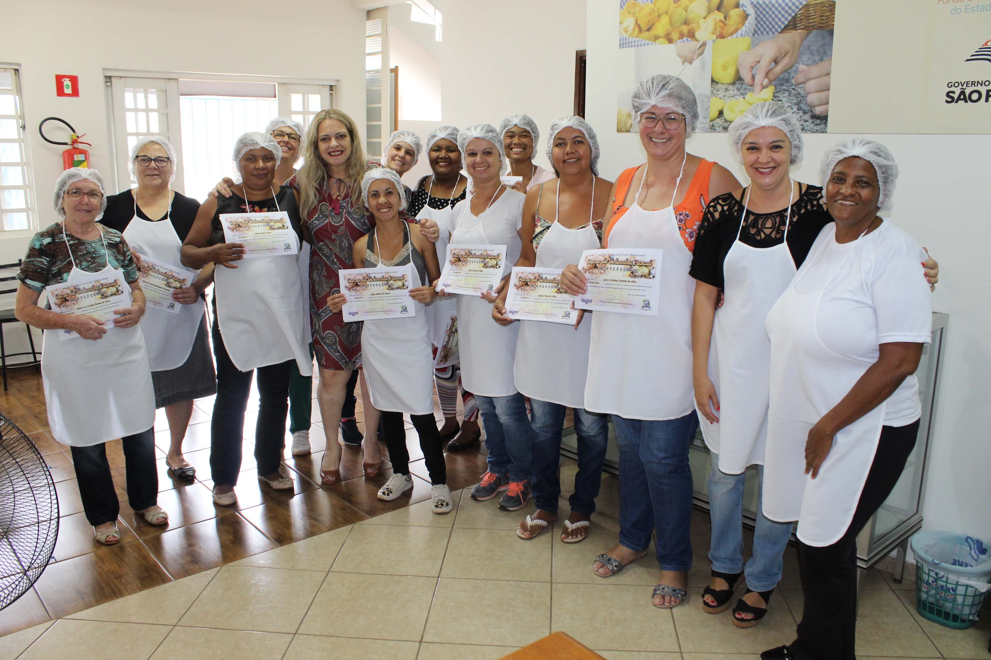 Fundo Social faz curso de Colomba Pascal - FOTOS Turma A