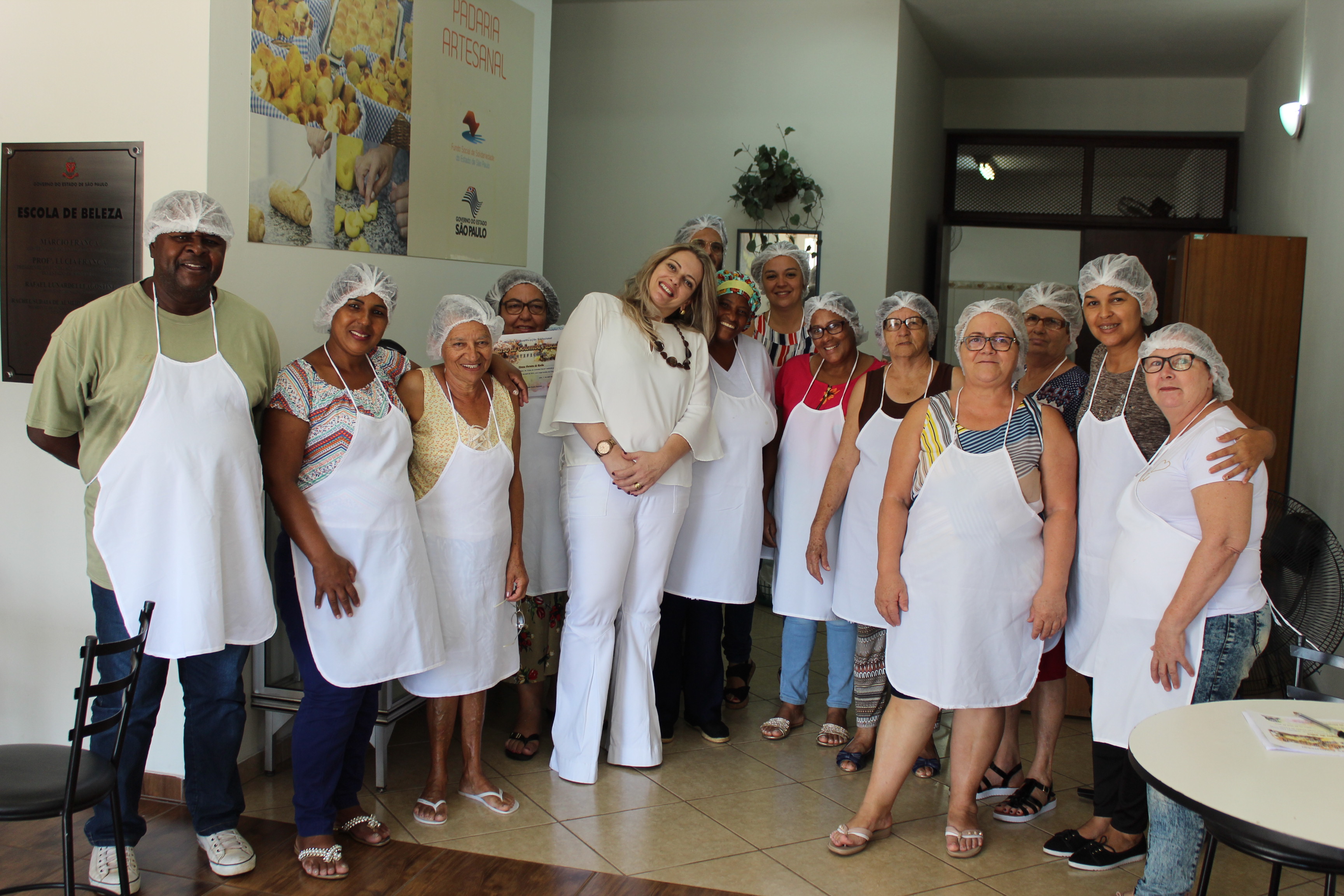 Fundo Social faz curso de Colomba Pascal - FOTOS Turma C