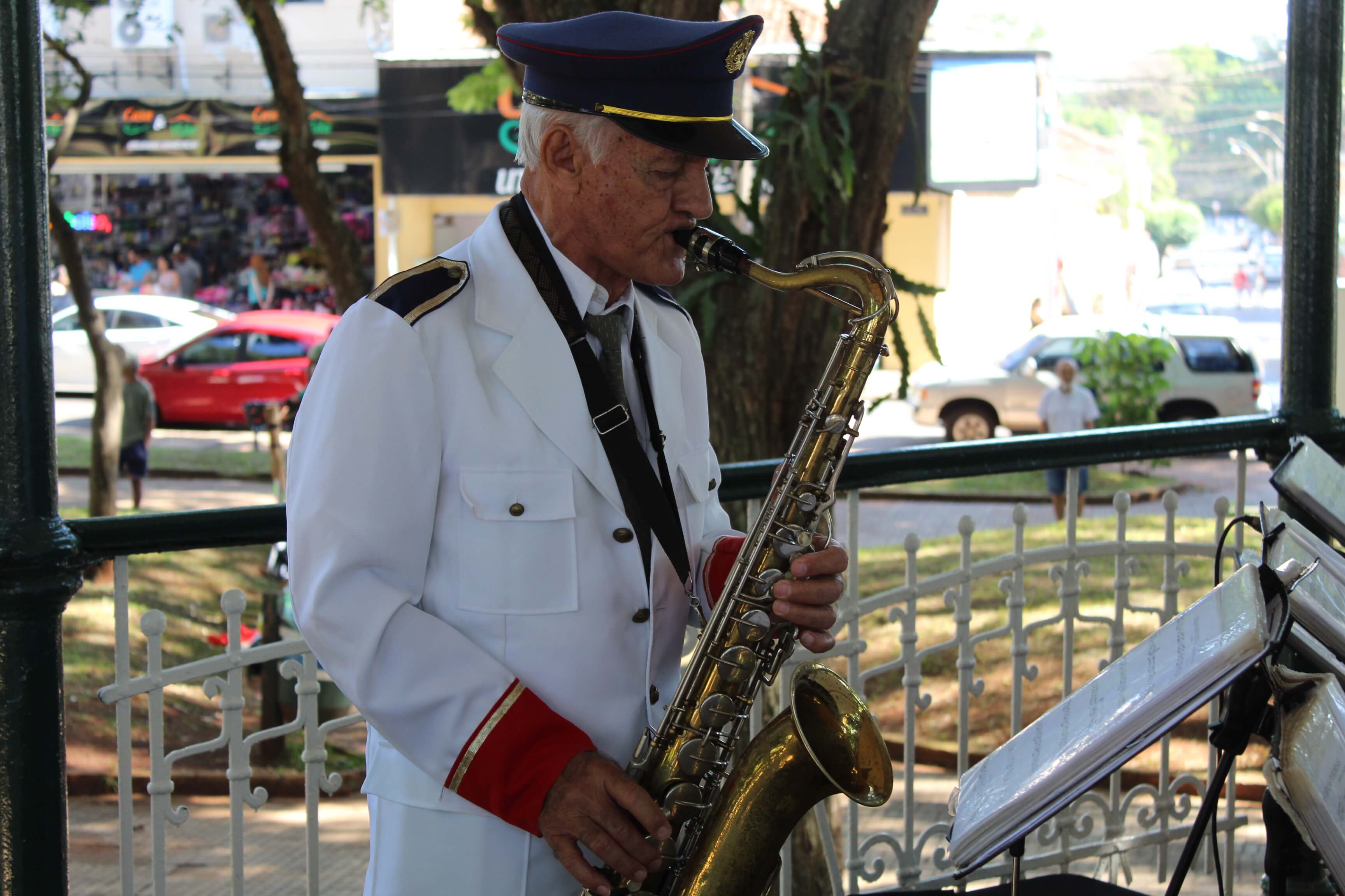 “Semana João Ribeiro de Barros” - Sábado na Praça com a Banda Carlos Gomes - FOTOS