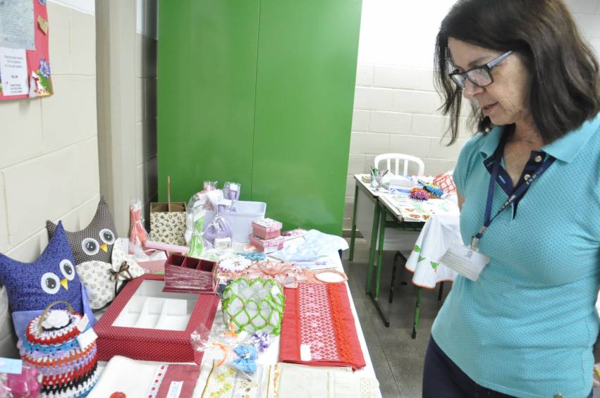 Secretaria de Cultura e Turismo realiza feira de artesanato