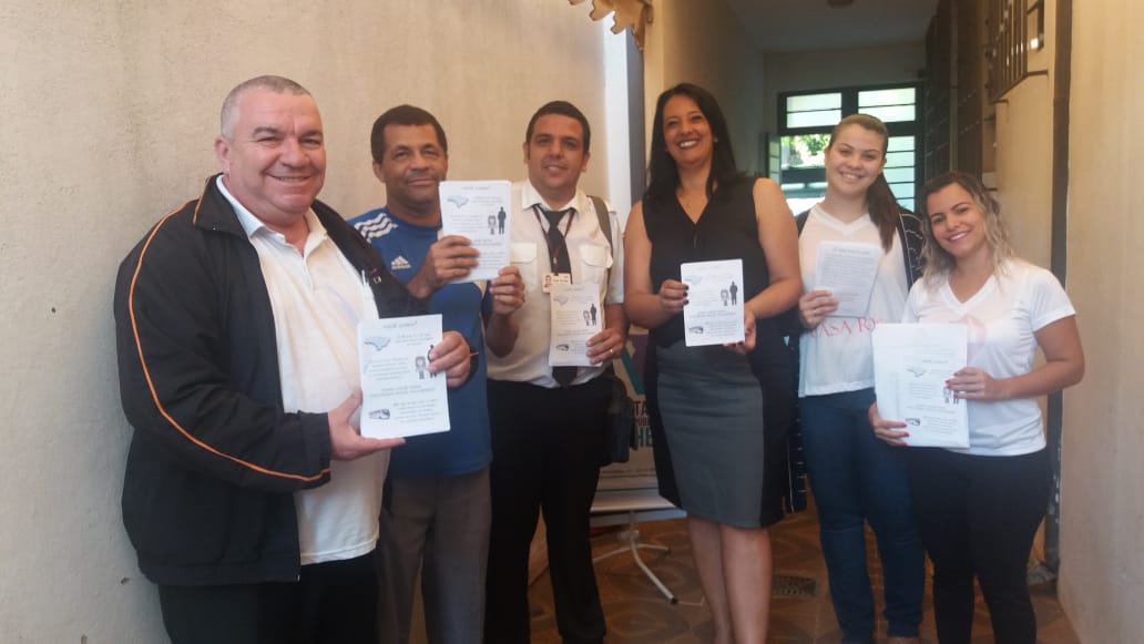 Secretaria de Políticas Públicas para Mulheres realiza ação de conscientização sobre a lei Parada Segura