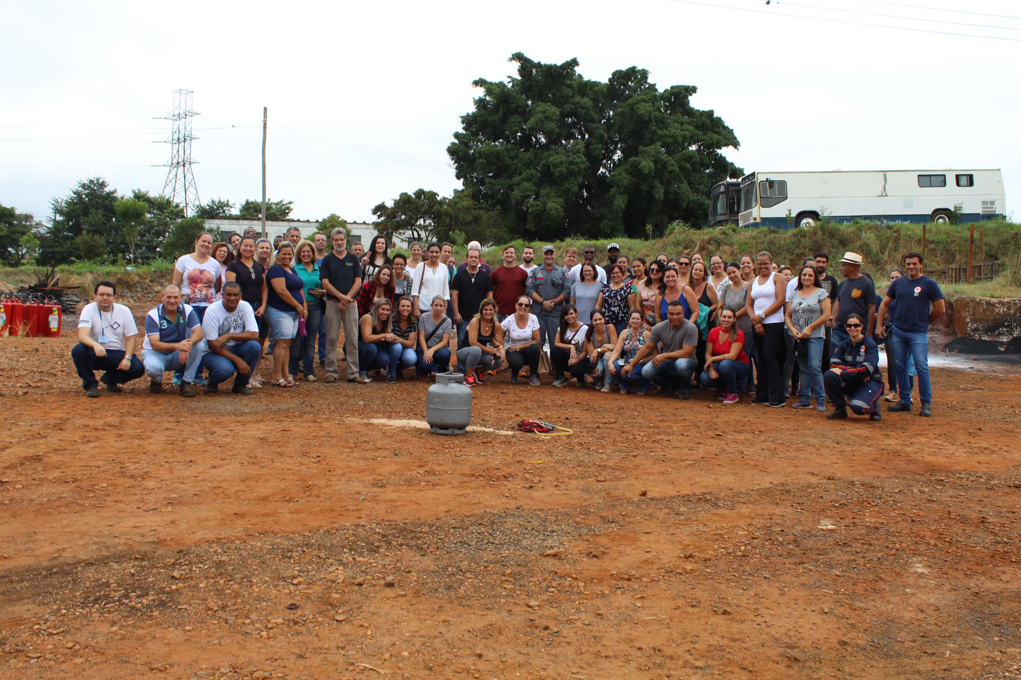 Prefeitura realiza curso de brigada de incêndio para servidores da educação - FOTOS