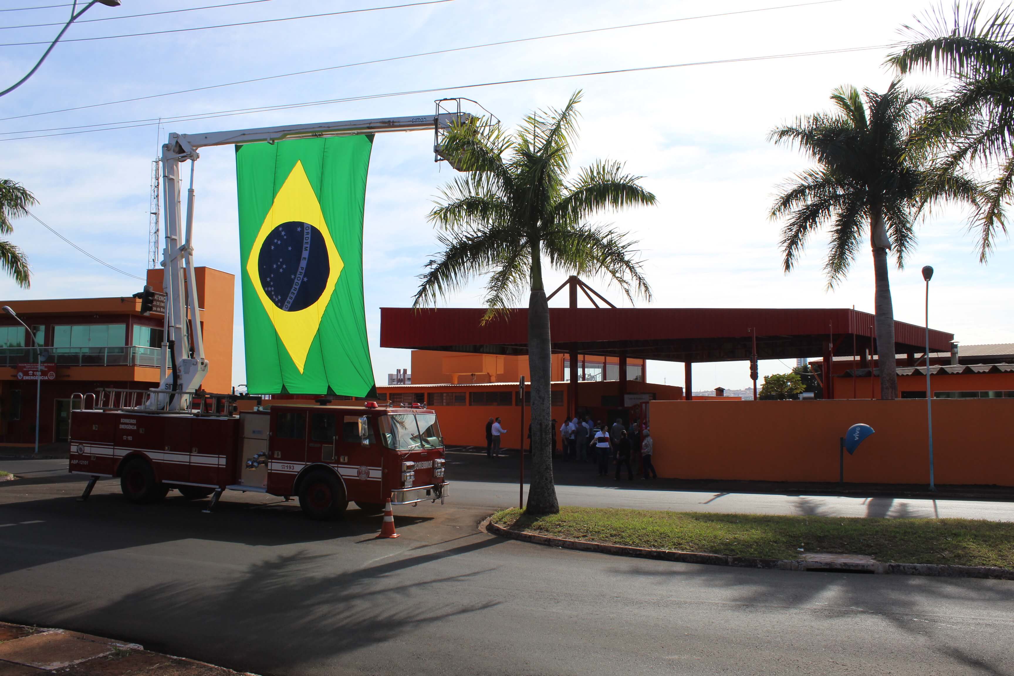 Corpo de Bombeiros de Jahu recebe nova viatura de resgate