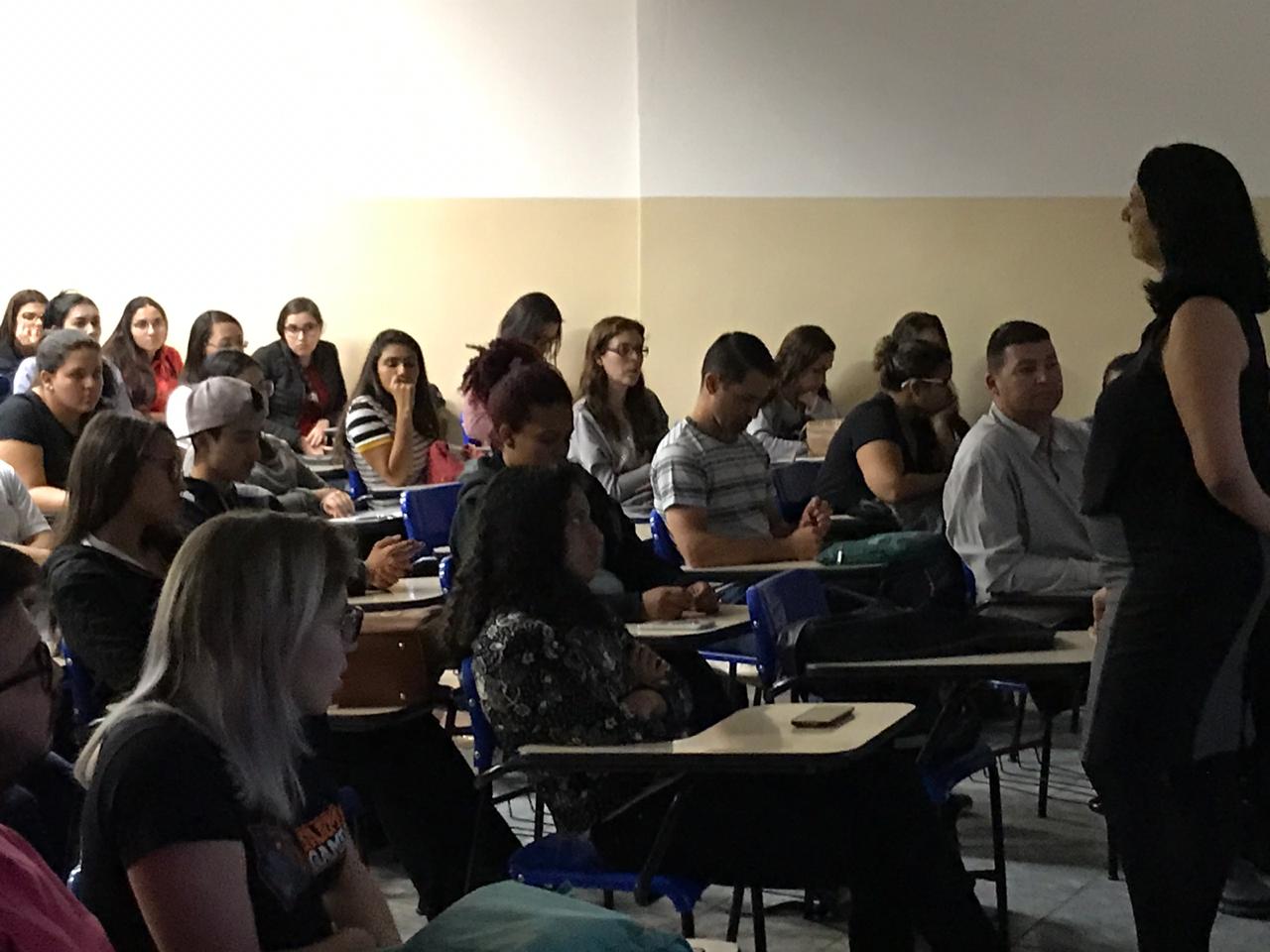 Evento da Secretaria de Políticas Públicas para Mulheres conta com homenagem à jovem vítima de feminicídio