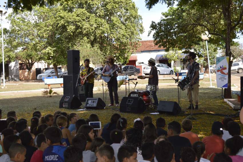Apresentação do grupo Fuzarca - 10/10 - Dia das Crianças - Distrito de Potunduva
