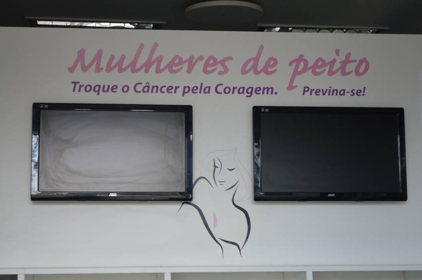 Carreta Móvel do Projeto “Mulheres de Peito”: atendimento encerra nessa quarta-feira