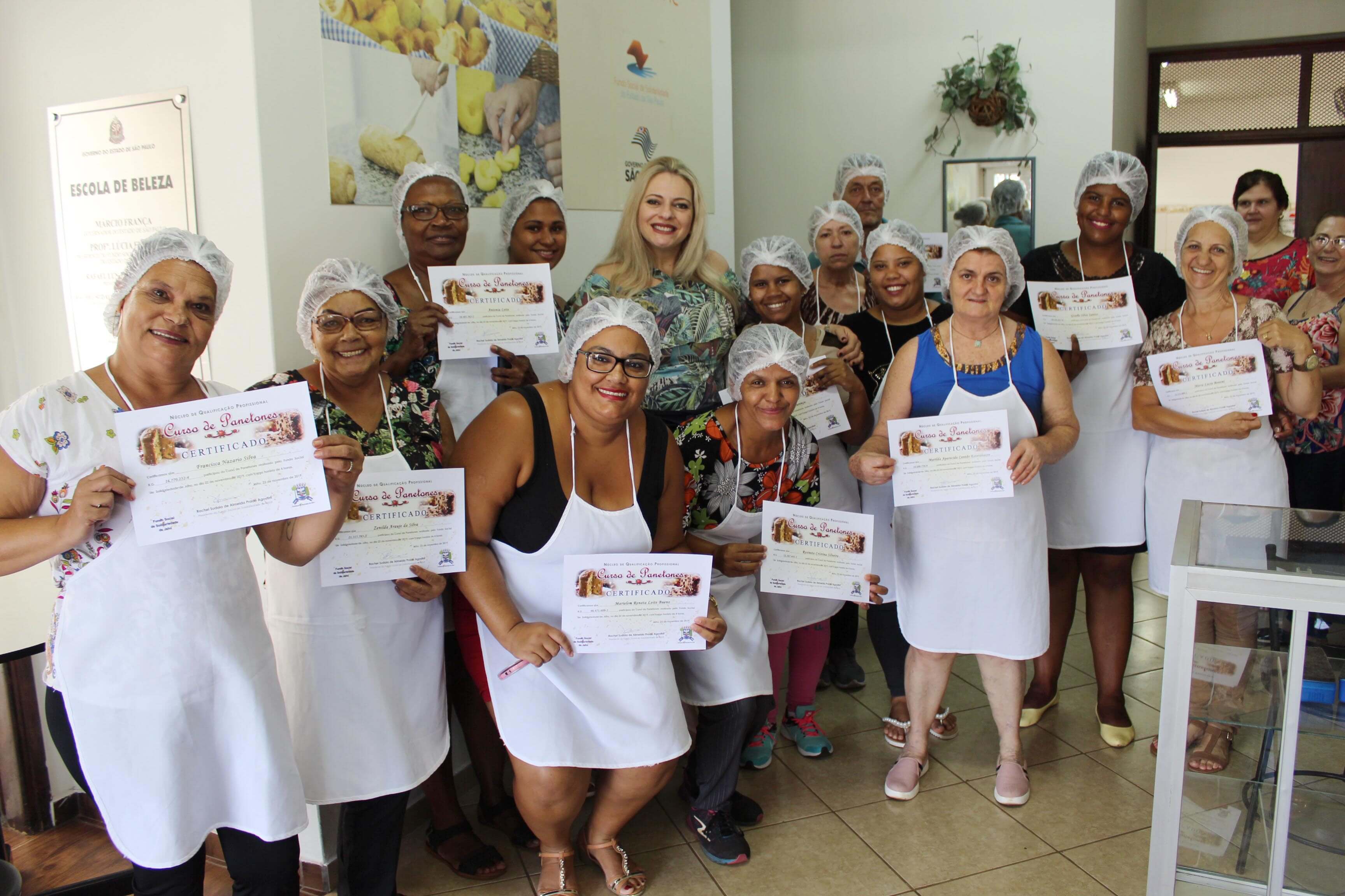 Fundo Social de Solidariedade: 2ª turma do Curso de Panetones - FOTOS