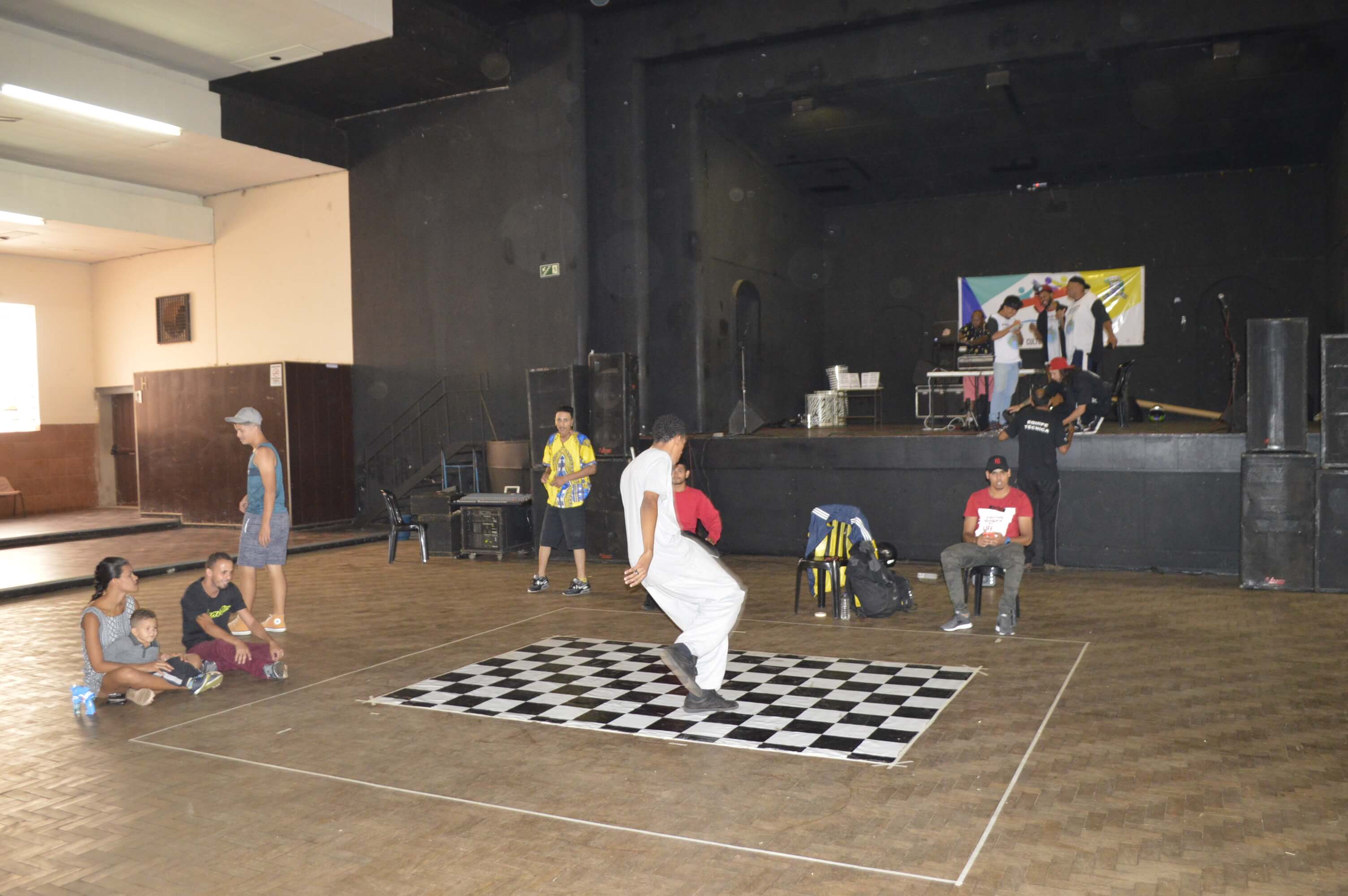 Arte urbana e suas linguagens poéticas - 24/11 - FOTOS