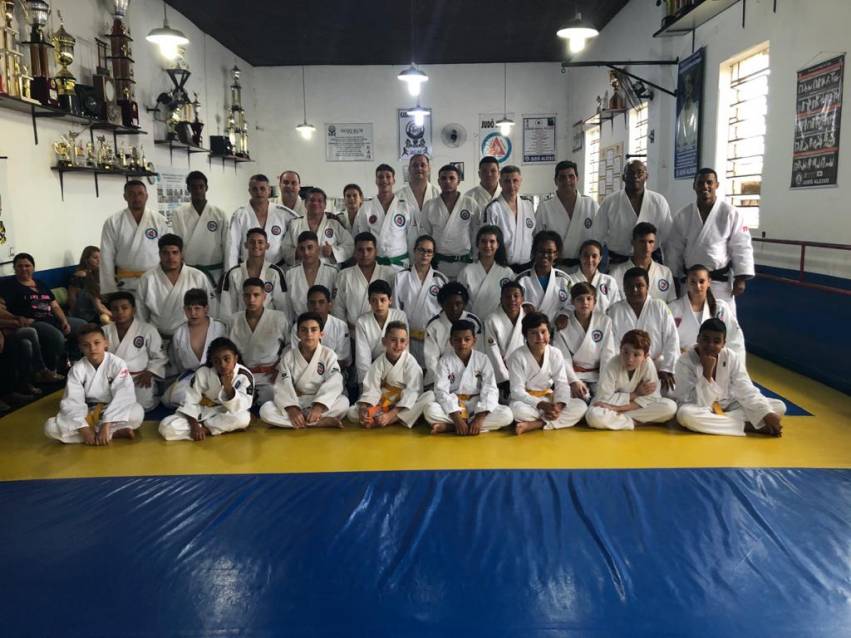 Judô de Jahu realiza graduação de alunos