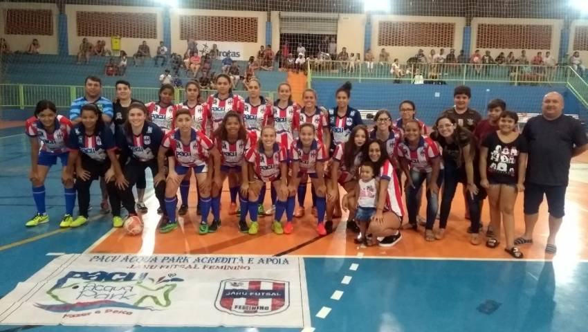 Futsal feminino de Jahu retorna aos treinamentos