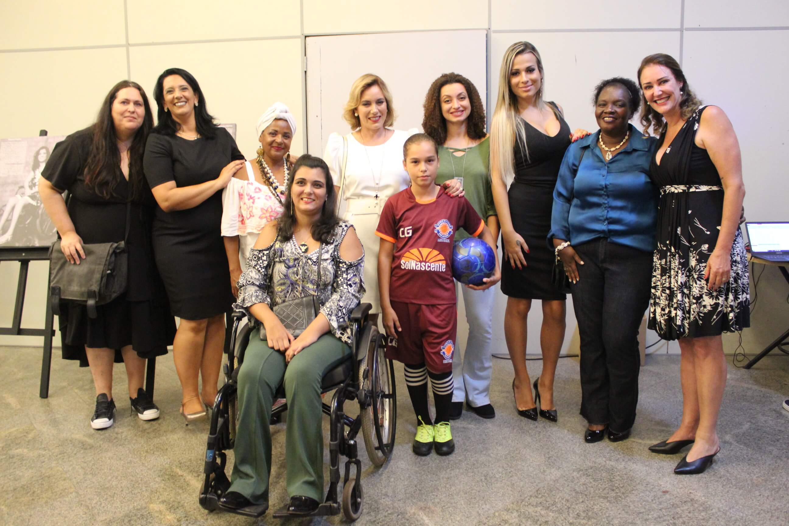 Exposição “Ela Resiste Sempre”: abertura no Jaú Shopping - FOTOS