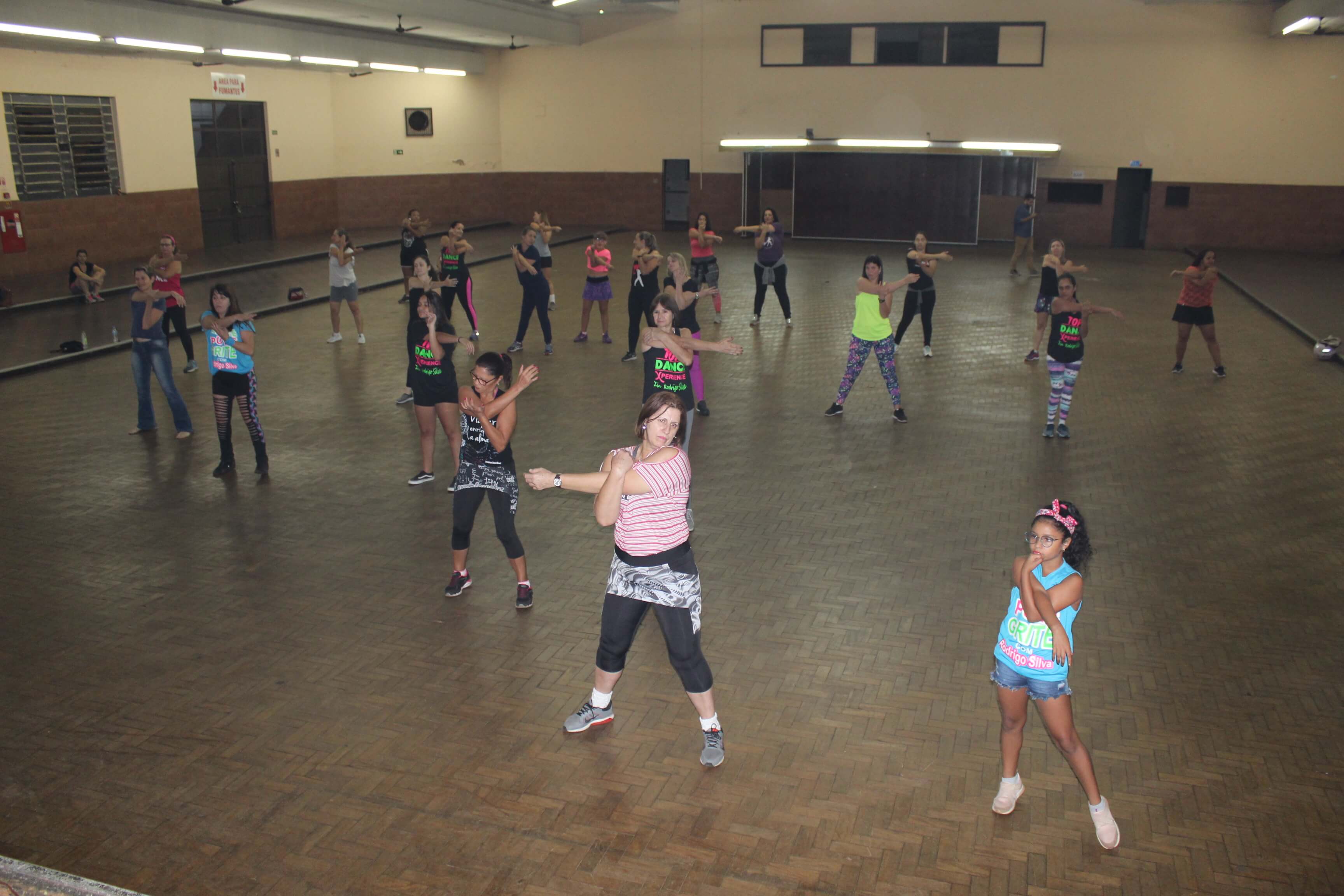 Semana da Mulher 2020: Zumba Solidária - FOTOS